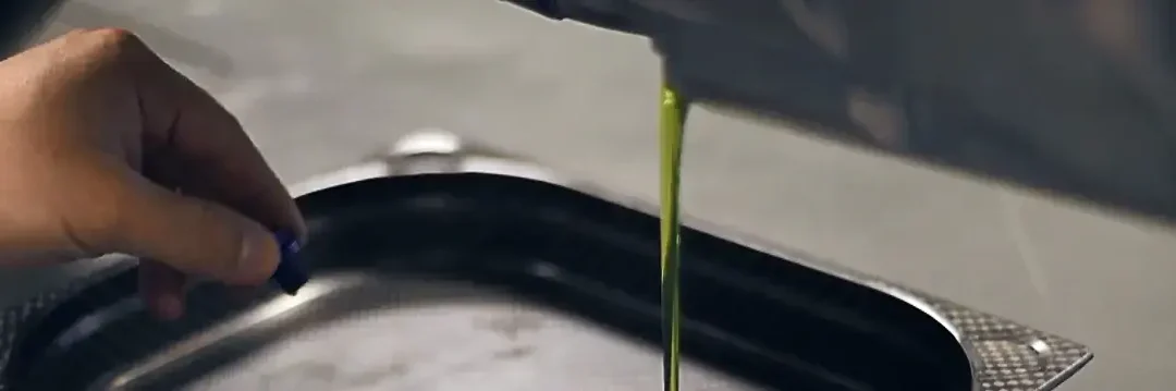 ¿Cómo cambiar el aceite de moto?